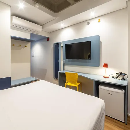 Ibis Styles Shopping Giga Mall 3*