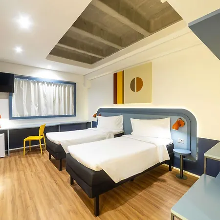 Ibis Styles Shopping Giga Mall Hotel 3*