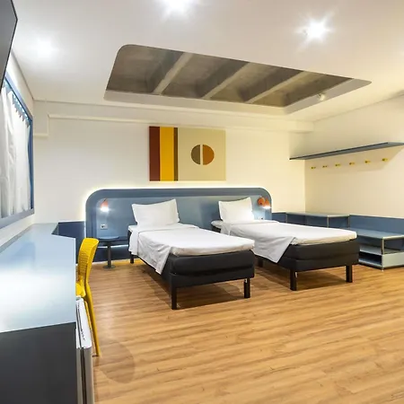 Ibis Styles Shopping Giga Mall