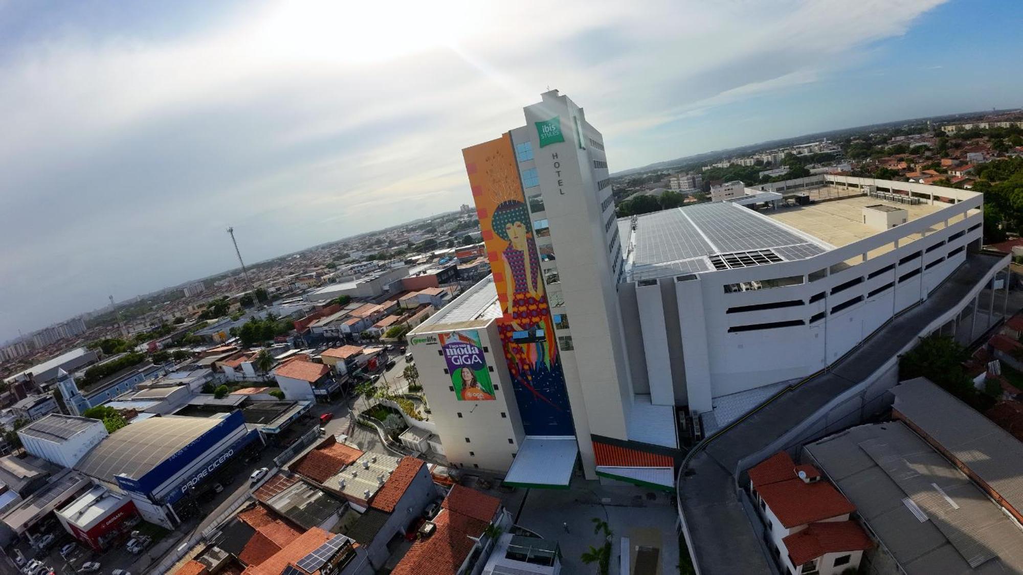 Ibis Styles Shopping Giga Mall 3*