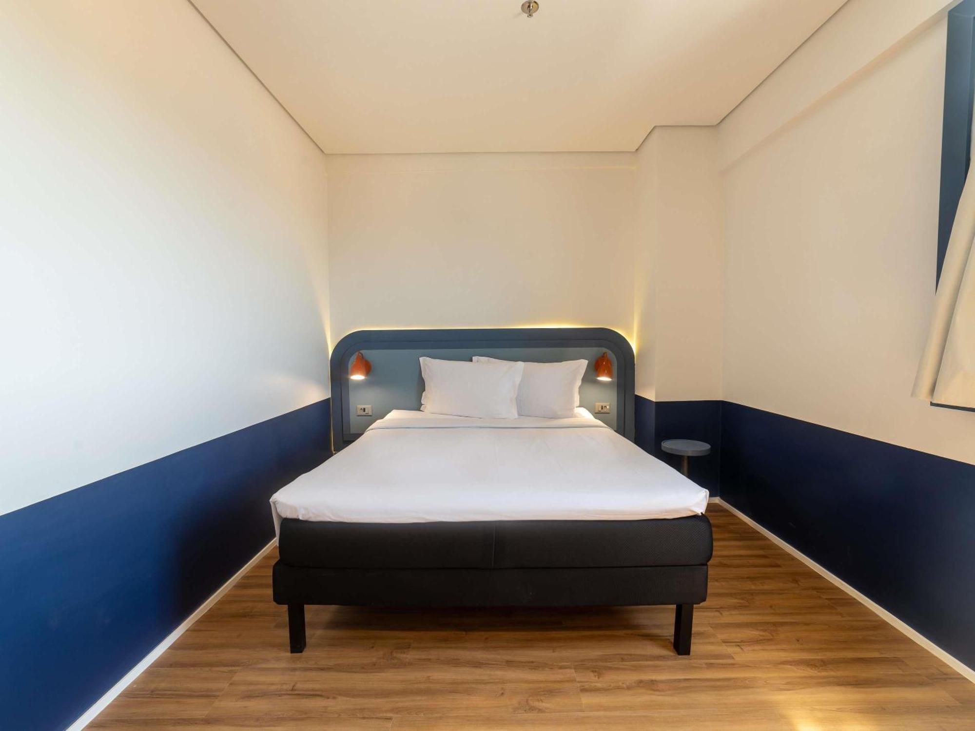 Ibis Styles Shopping Giga Mall