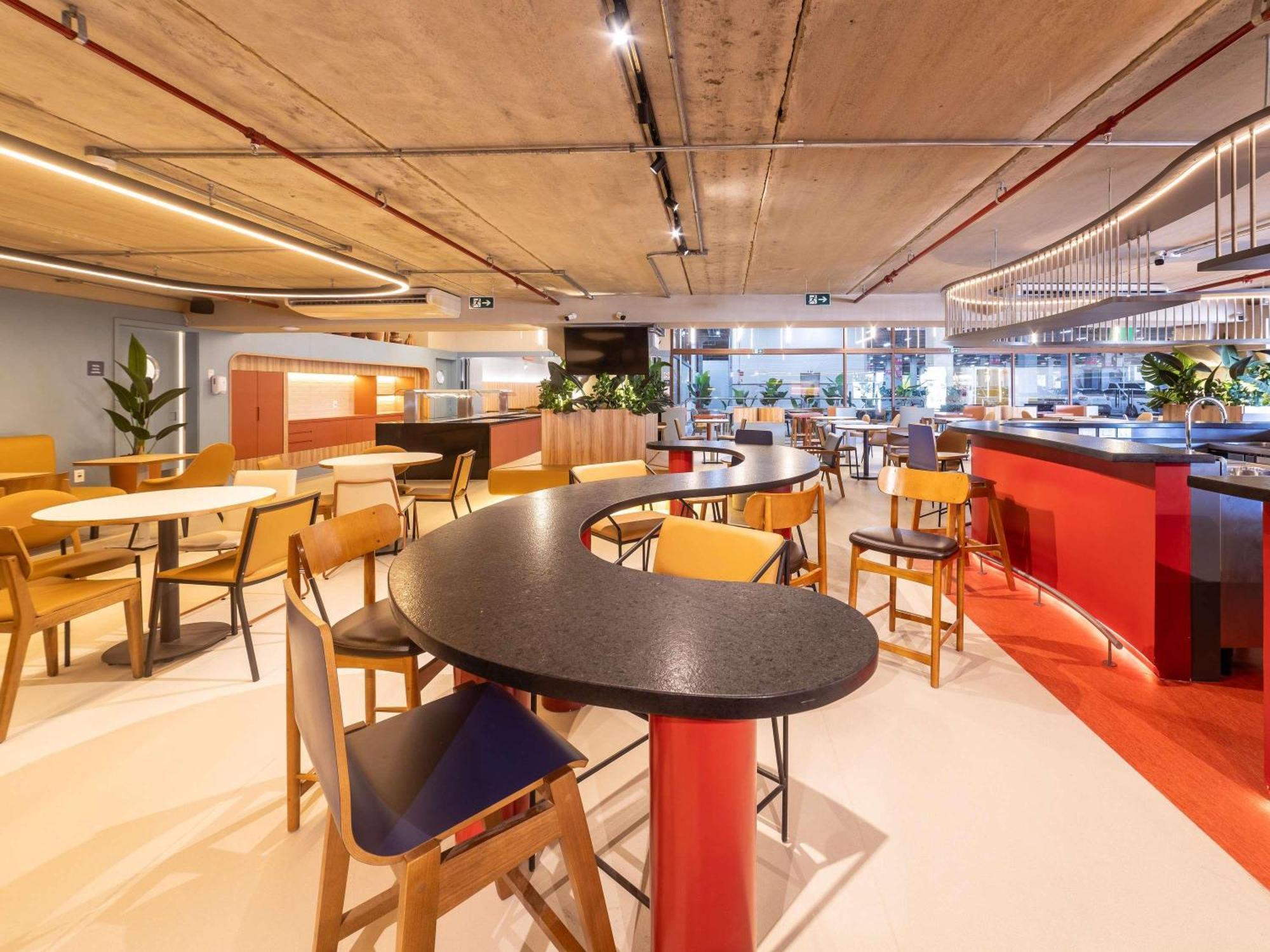 Hotel Ibis Styles Shopping Giga Mall