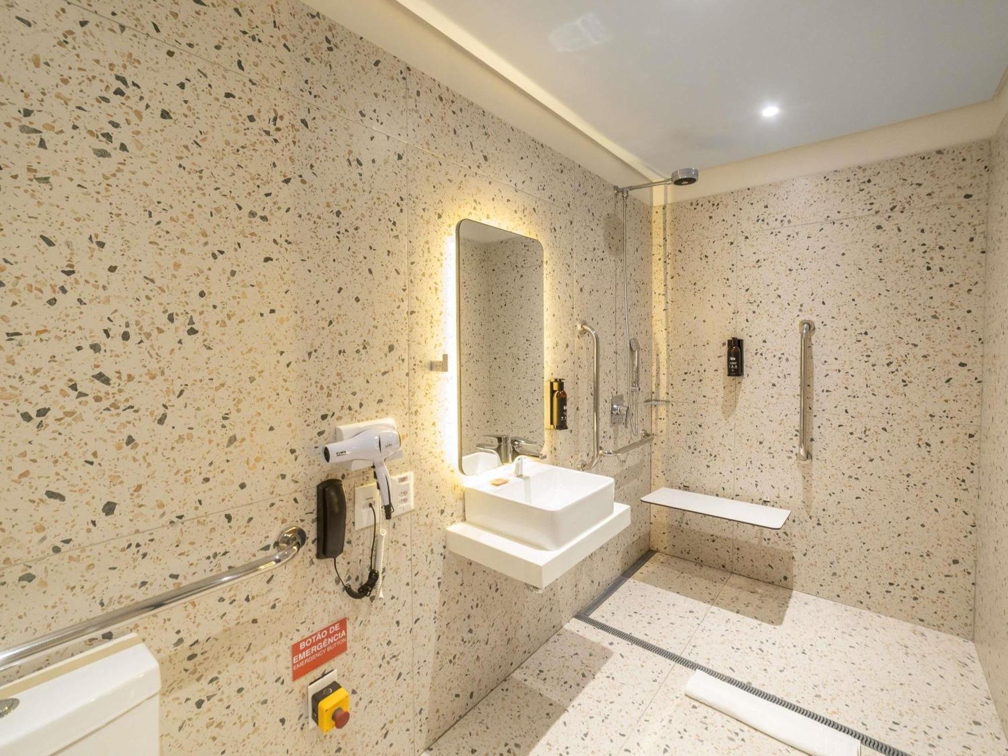 Ibis Styles Shopping Giga Mall Fortaleza (Ceara)