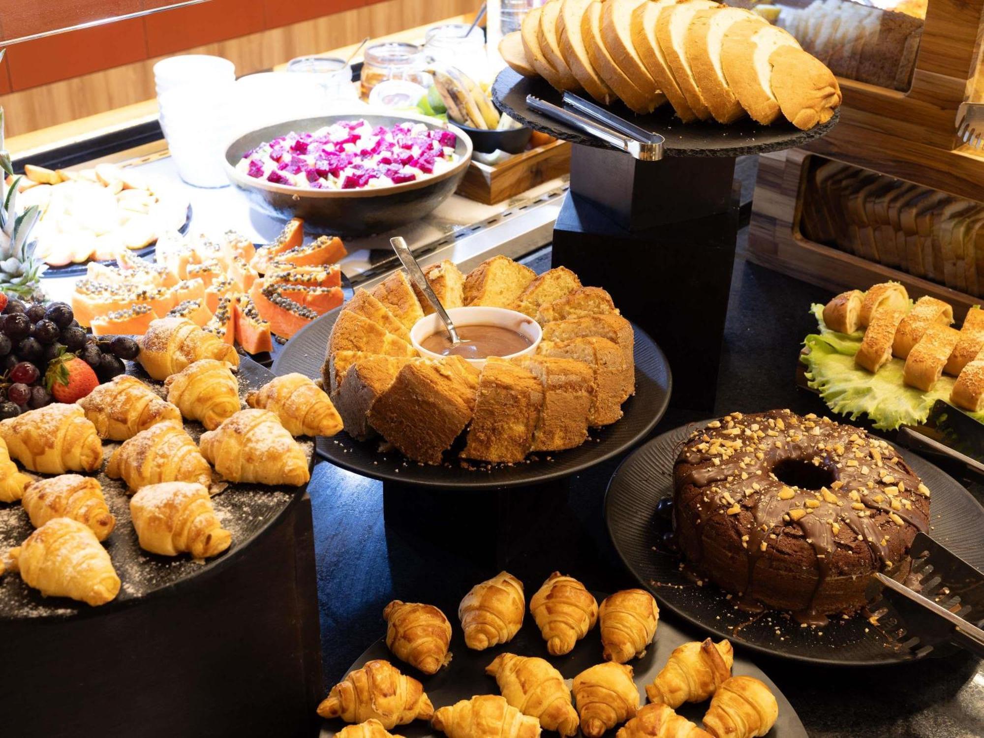 Ibis Styles Shopping Giga Mall 3*