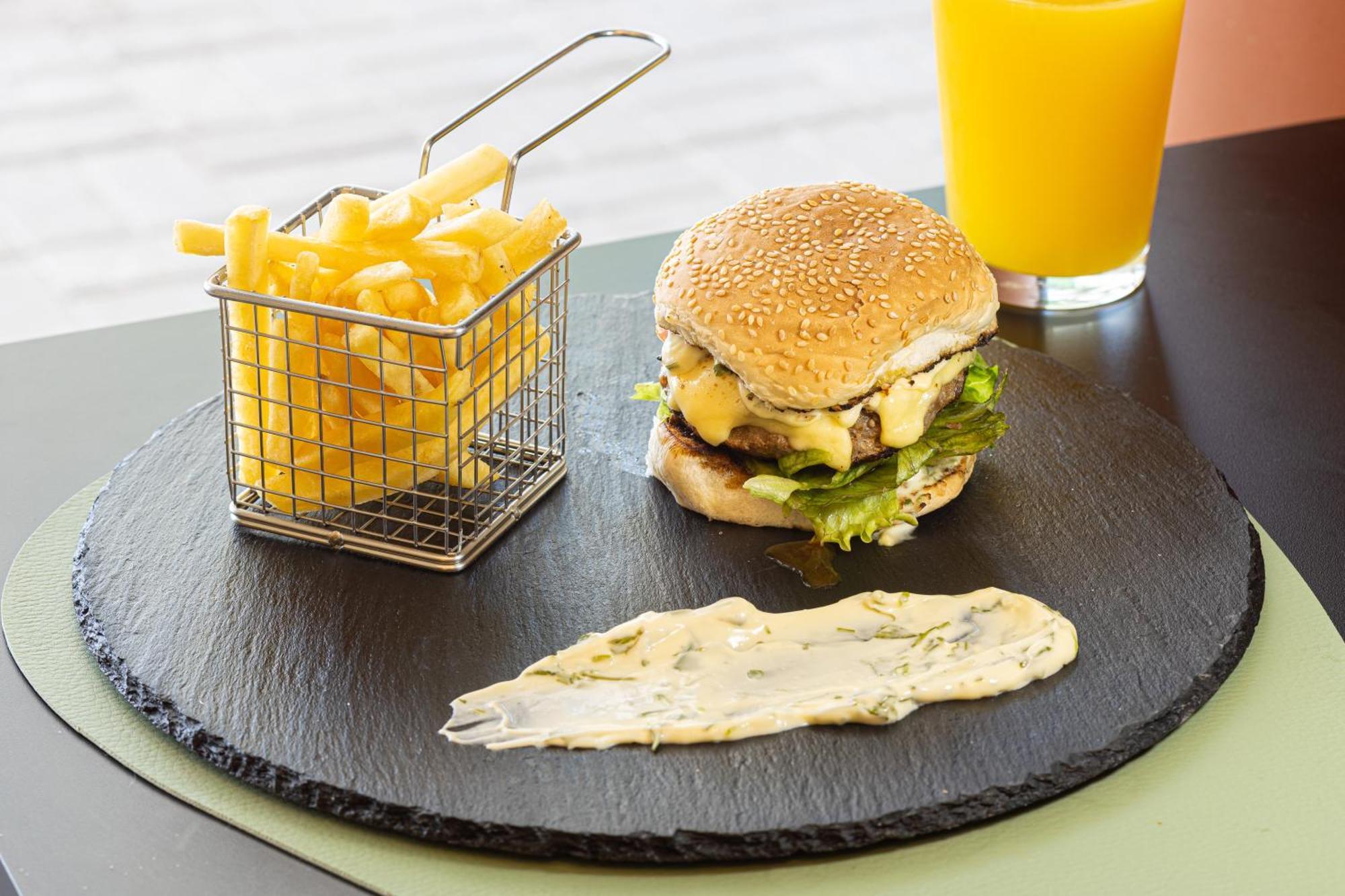 Hotel Ibis Styles Shopping Giga Mall