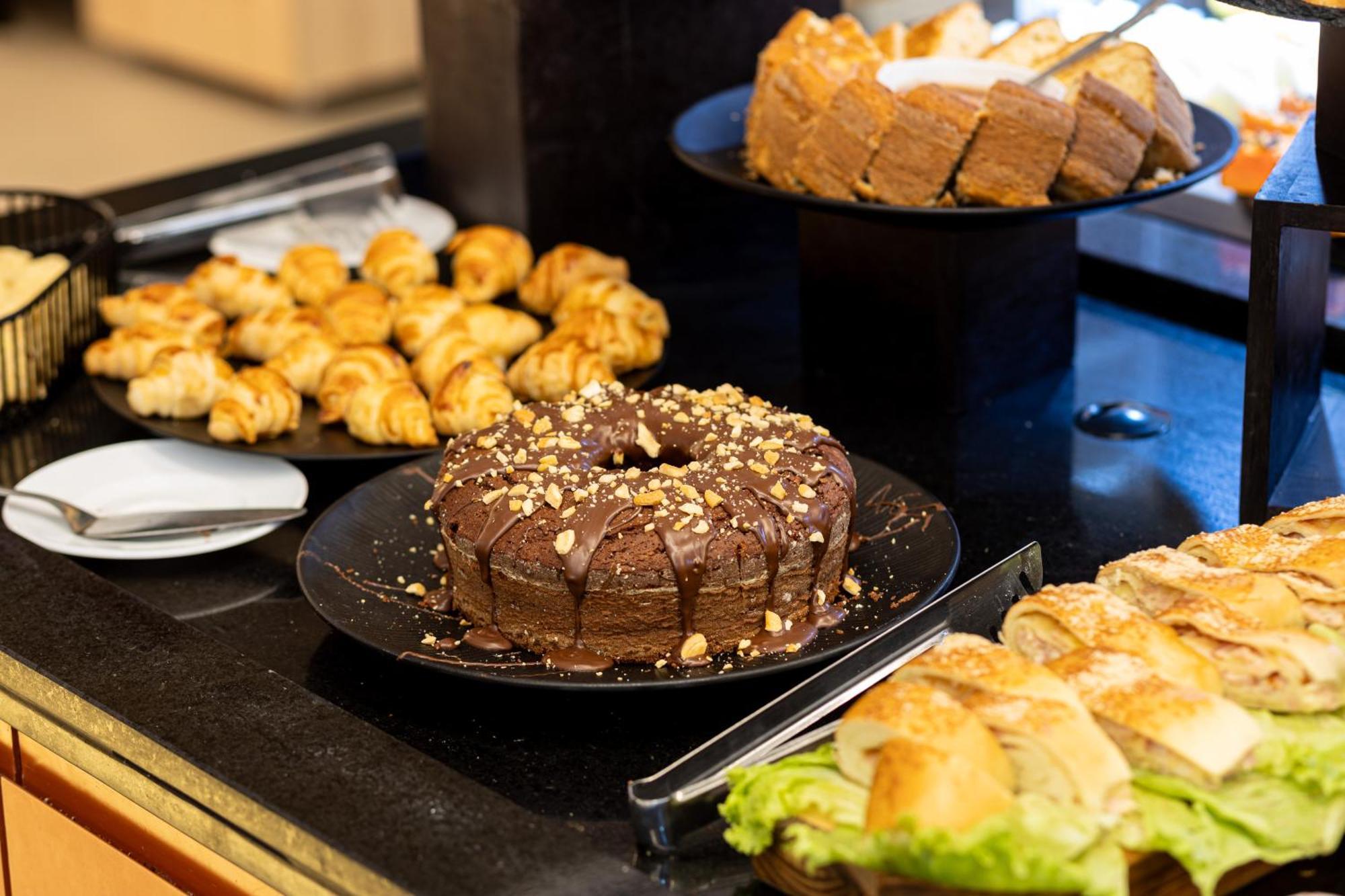 Ibis Styles Shopping Giga Mall Hotel 3*